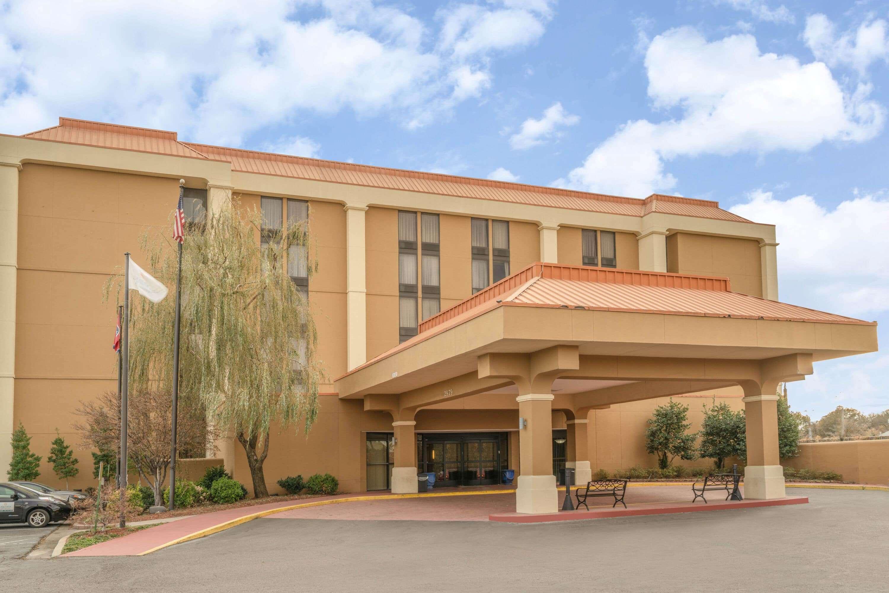 La Quinta By Wyndham Memphis Airport Graceland Экстерьер фото